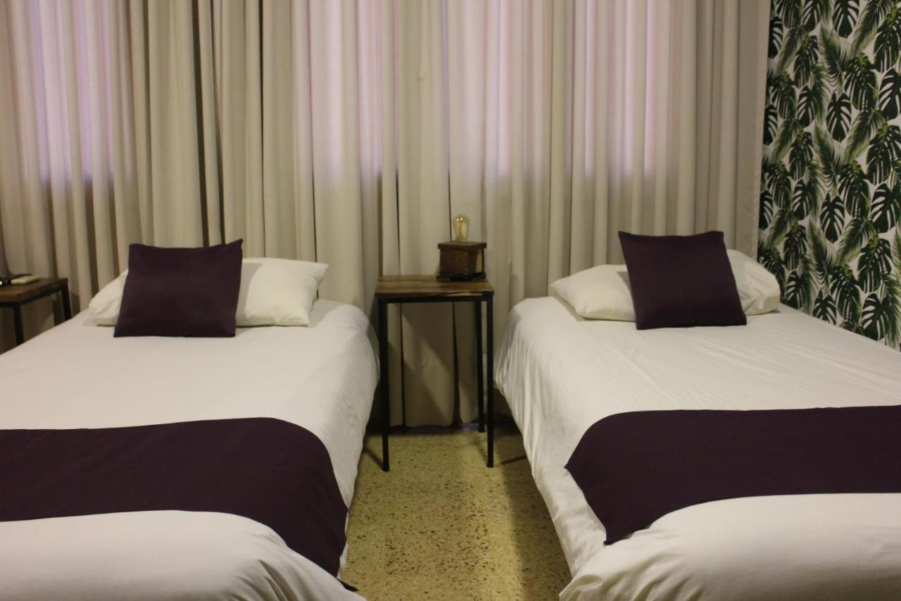 City Hotel Posadas Exterior photo